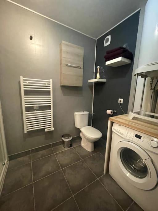 Grand Studio Avec Coin Nuit, Proche Mer Et Montagnes Roquebrune-sur Argens Zewnętrze zdjęcie